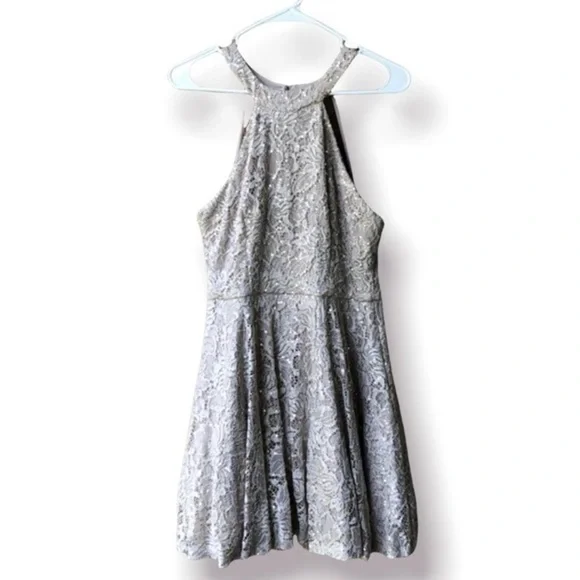 B. Darlin Dress - Picture 3 of 6